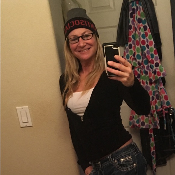 Meet your Posher, Lisa - Picture 1 of 1